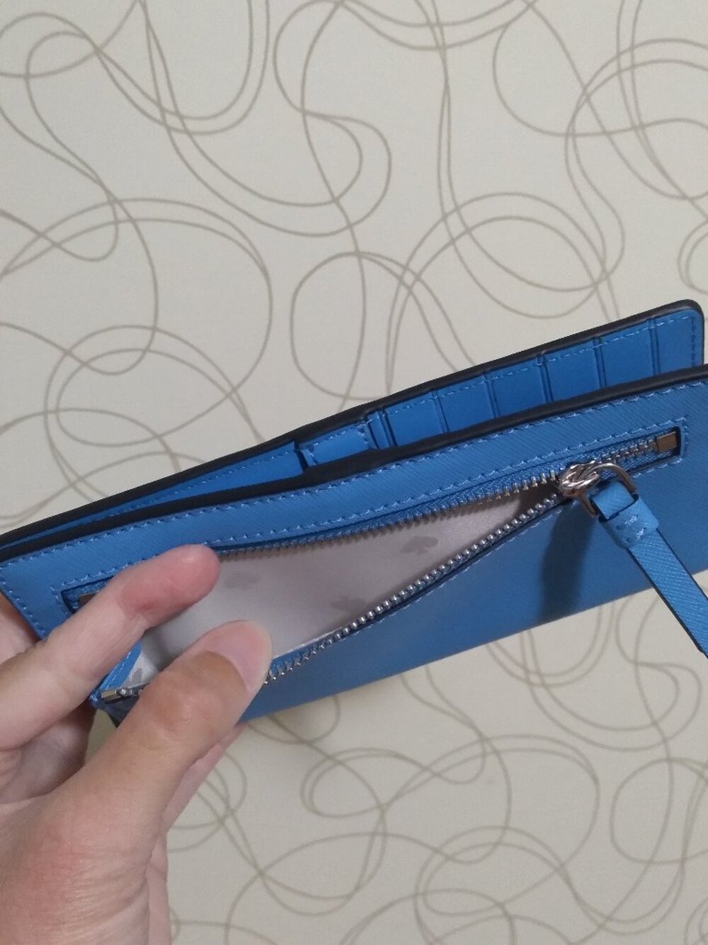 Kate Spade Slim Bifold Wallet - Picture 6 of 7